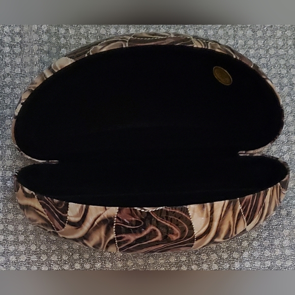 Sunglasses Case - Picture 1 of 3